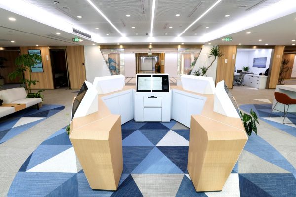 triangle-fantasy-woven-vinyl-tile